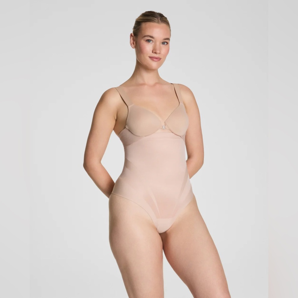 SPANX Light Beige Shapewear Bodysuit